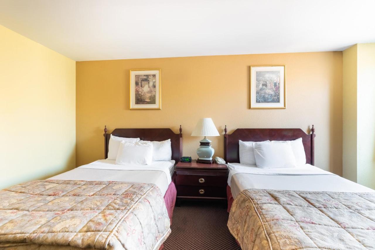 Mclure Hotel Wheeling Ngoại thất bức ảnh